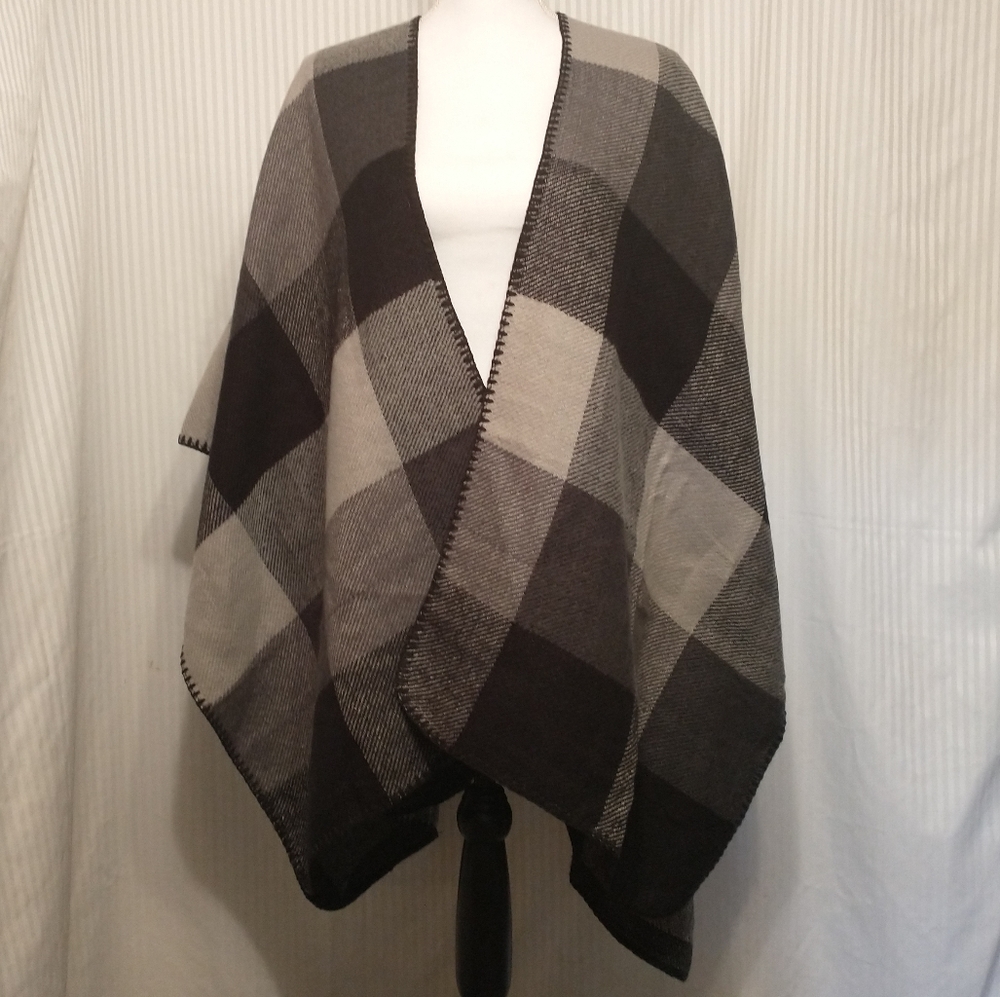 Woolrich Gray Poncho One Size
